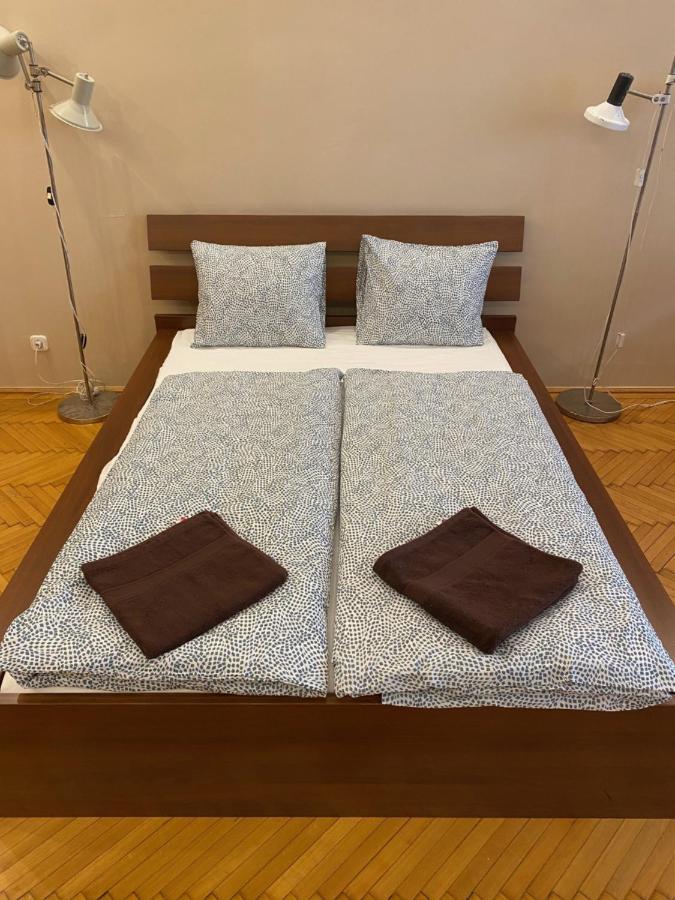 Parisi Flat Apartment Budapest Bagian luar foto